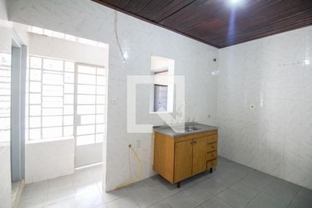 Sala/Cozinha de casa para alugar com 1 quarto, 30m² em Vila Libanesa, São Paulo