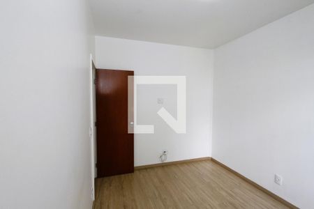 Quarto 1 de apartamento para alugar com 3 quartos, 57m² em Padre Eustáquio, Belo Horizonte