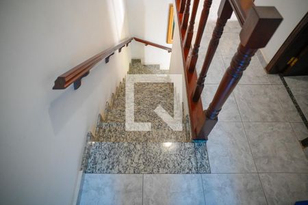 Escada de casa à venda com 4 quartos, 250m² em Jardim Santa Cruz (sacoma), São Paulo