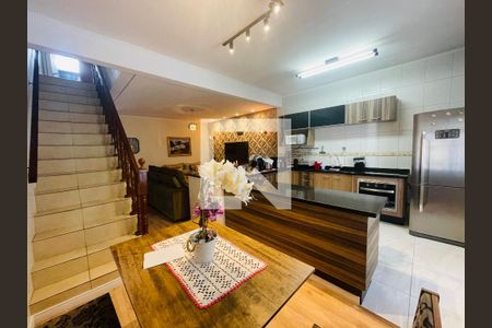 Cozinha 1 de casa à venda com 2 quartos, 80m² em Vale dos Machados, Guarulhos