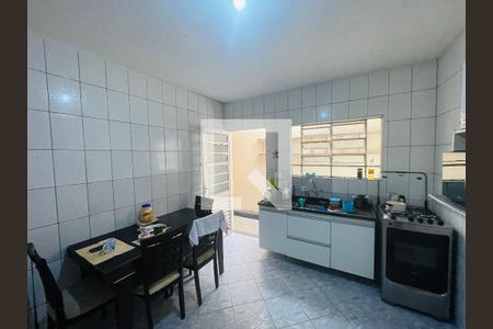 Cozinha 2 de casa à venda com 2 quartos, 80m² em Vale dos Machados, Guarulhos