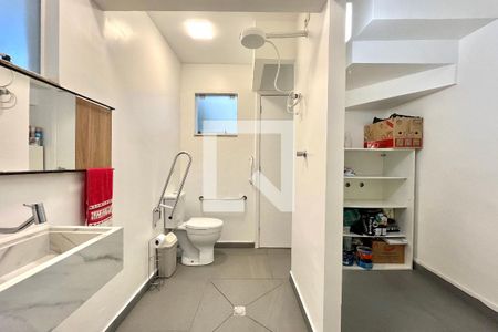 Banheiro Social de casa de condomínio à venda com 4 quartos, 200m² em Parque Jabaquara, São Paulo
