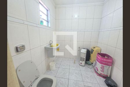 Casa à venda com 5 quartos, 190m² em Vila Paulistania, São Paulo