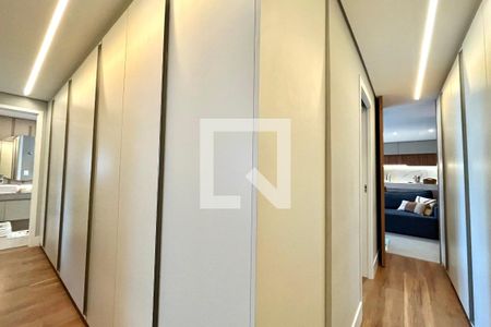 Corredor de apartamento à venda com 3 quartos, 106m² em Vila Clementino, São Paulo