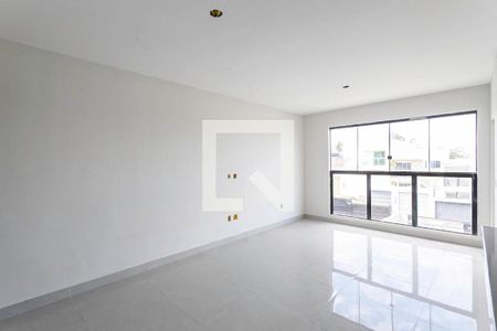 Sala de casa à venda com 3 quartos, 192m² em Nacional, Contagem