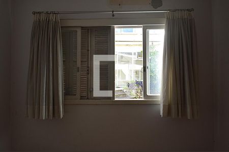 Janela do Quarto  de casa para alugar com 4 quartos, 239m² em Petrópolis, Porto Alegre