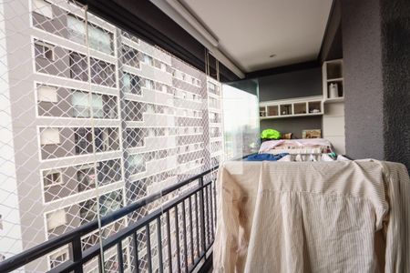 Varanda / Lavanderia de apartamento à venda com 2 quartos, 49m² em Vila Andrade, São Paulo