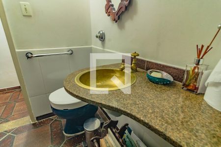 Casa à venda com 4 quartos, 250m² em Parque Jabaquara, São Paulo