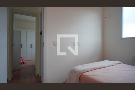 Quarto 1 de apartamento à venda com 2 quartos, 40m² em Rubem Berta, Porto Alegre