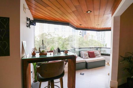 Sacada de apartamento à venda com 3 quartos, 172m² em Cidade Monções, São Paulo