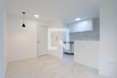 Sala de apartamento para alugar com 2 quartos, 55m² em Vila Anastácio, São Paulo