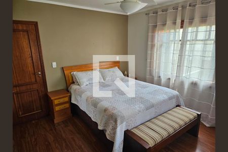 Suíte de casa à venda com 4 quartos, 224m² em Partenon, Porto Alegre