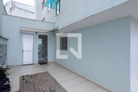 Entrada de apartamento à venda com 2 quartos, 130m² em Arvoredo Ii, Contagem