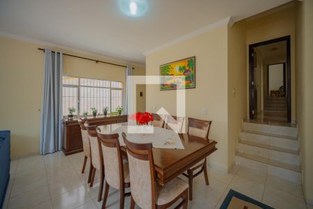 Sala de casa à venda com 3 quartos, 248m² em City Bussocaba, Osasco