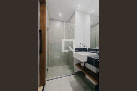 Banheiro de kitnet/studio à venda com 1 quarto, 31m² em Jardins, São Paulo