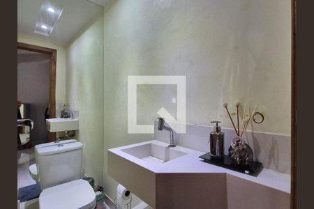 Lavabo de casa de condomínio para alugar com 3 quartos, 150m² em Vargem Pequena, Rio de Janeiro