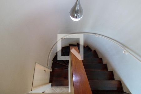 Casa à venda com 4 quartos, 240m² em Jardim Panorama, São Paulo
