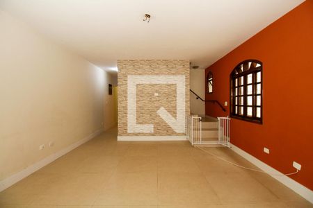 Sala de casa à venda com 4 quartos, 280m² em Alto de Pinheiros, São Paulo