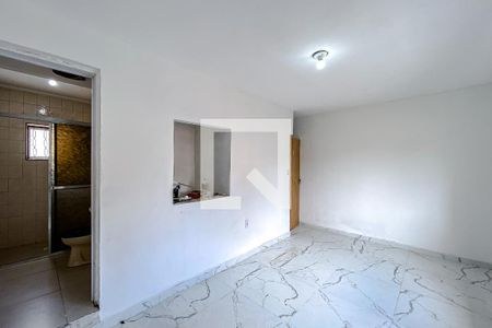 Sala de casa para alugar com 3 quartos, 150m² em Vila Invernada, São Paulo