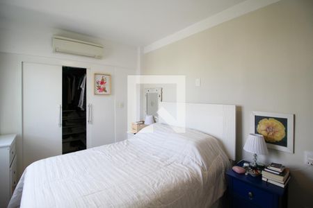 Quarto 1 de apartamento para alugar com 2 quartos, 65m² em Vila Olímpia, São Paulo