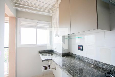 Sala/Cozinha de apartamento para alugar com 3 quartos, 60m² em Vila Pires, Santo André