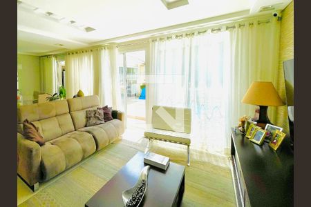 Sala de TV de casa de condomínio à venda com 3 quartos, 247m² em Jardim Paraventi, Guarulhos