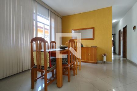 Sala de casa de condomínio à venda com 3 quartos, 183m² em Anil, Rio de Janeiro