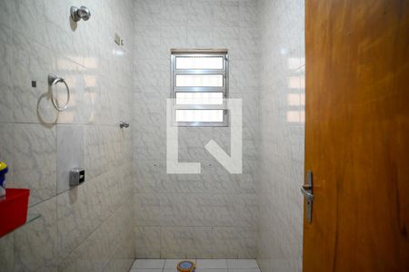 Banheiro Social 2 de casa à venda com 3 quartos, 130m² em Vila Nair, São Paulo