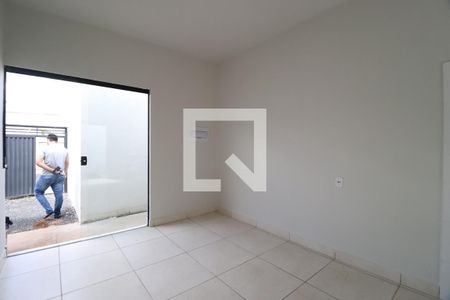 Sala de casa para alugar com 2 quartos, 83m² em Jardim Holanda, Uberlândia