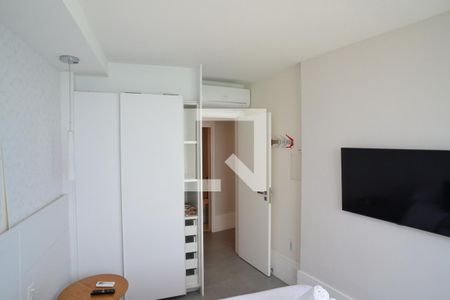 Quarto 1 de apartamento à venda com 2 quartos, 86m² em Barra da Tijuca, Rio de Janeiro