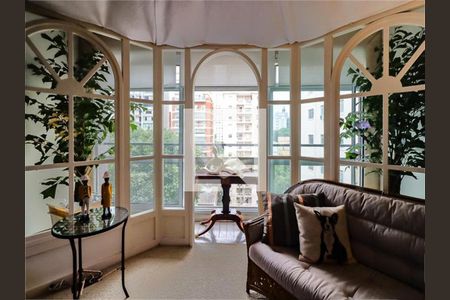 Apartamento à venda com 3 quartos, 276m² em Cerqueira César, São Paulo