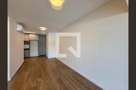Sala de apartamento à venda com 2 quartos, 66m² em Campo Beloa, São Paulo