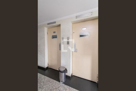 Área comum - Elevador de apartamento para alugar com 2 quartos, 54m² em Vila Buenos Aires, São Paulo