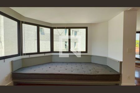 Sala de apartamento à venda com 3 quartos, 220m² em Sumarezinho, São Paulo