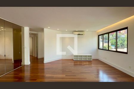 Sala de apartamento à venda com 3 quartos, 220m² em Sumarezinho, São Paulo