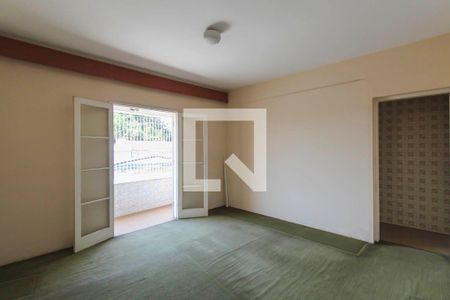 Suite de casa à venda com 6 quartos, 300m² em Chácara Mafalda, São Paulo