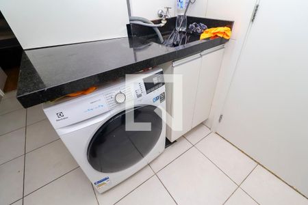 Sala/Cozinha de apartamento para alugar com 2 quartos, 32m² em Itaquera, São Paulo