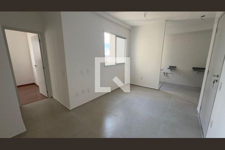 Sala de apartamento para alugar com 2 quartos, 48m² em Palmeiras, Belo Horizonte