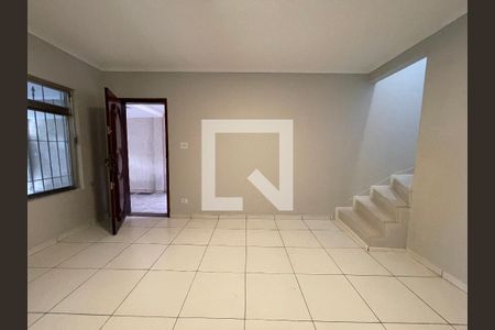 Sala de casa para alugar com 4 quartos, 181m² em Jardim Pinheiros, São Paulo