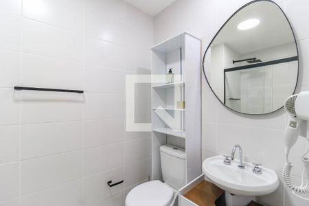 Banheiro de kitnet/studio à venda com 1 quarto, 27m² em Campo Belo, São Paulo
