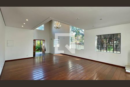 Sala de casa à venda com 4 quartos, 400m² em Vila Madalena, São Paulo