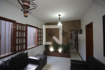 Sala de casa para alugar com 4 quartos, 360m² em Incofindência, Belo Horizonte