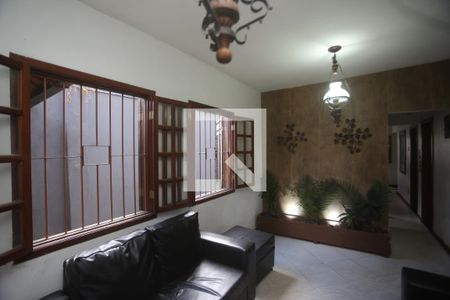 Sala de casa para alugar com 4 quartos, 360m² em Incofindência, Belo Horizonte