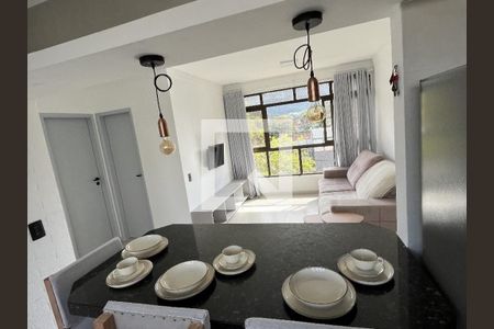 Cozinha de apartamento para alugar com 2 quartos, 69m² em Balneario Cidade Atlantica, Guarujá