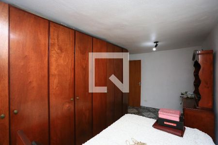 Quarto 1 de casa para alugar com 2 quartos, 80m² em Jardim Maria Duarte, São Paulo