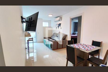 Sala de apartamento para alugar com 1 quarto, 50m² em Barra Olímpica, Rio de Janeiro