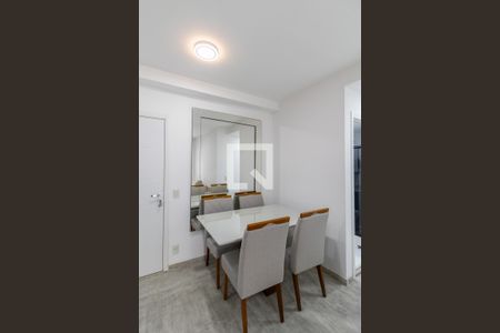 Sala/Cozinha de apartamento para alugar com 2 quartos, 63m² em Vila Guilhermina, São Paulo