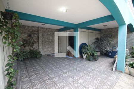 Garagem de casa à venda com 4 quartos, 273m² em Tirol, Contagem
