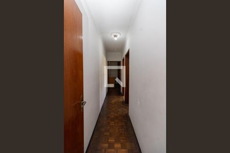 Corredor - Quartos de casa para alugar com 3 quartos, 280m² em Vila Nova Mazzei, São Paulo