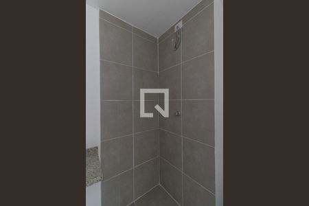 Banheiro de apartamento à venda com 2 quartos, 48m² em Vila Ré, São Paulo